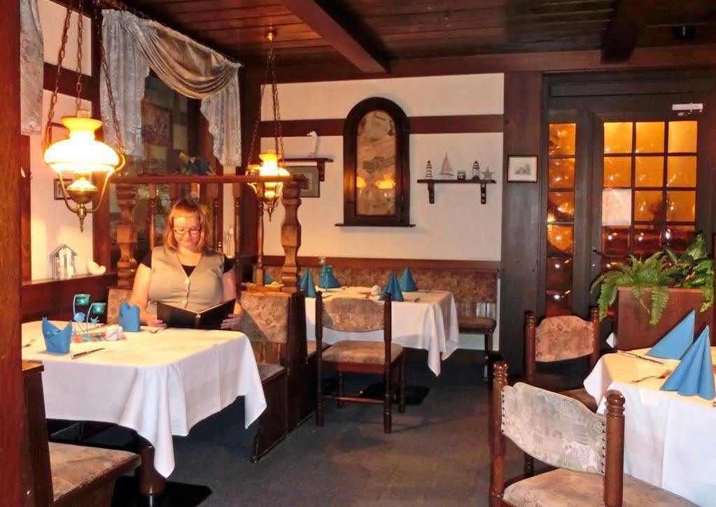 Hotel Alte Post Lehrte Extérieur photo